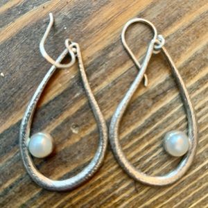Silpada Pearl earrings